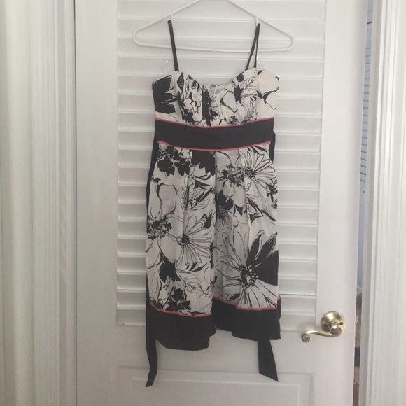 Sun dress! - Picture 1 of 3