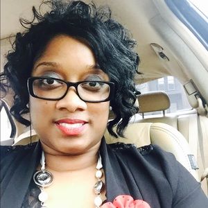 Meet your Posher, Latonya