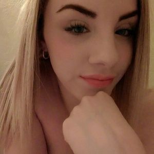 Meet your Posher, Kassandra