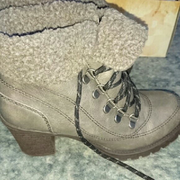 Olive Chunky Heel Boots - Picture 2 of 4