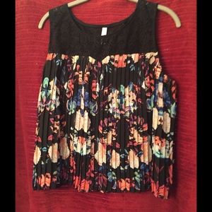 Xhilaration Sleeveless Top