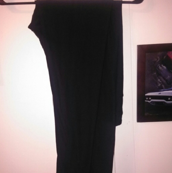 Lularoe leggings.