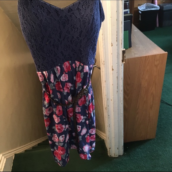Juniors size 9 dress