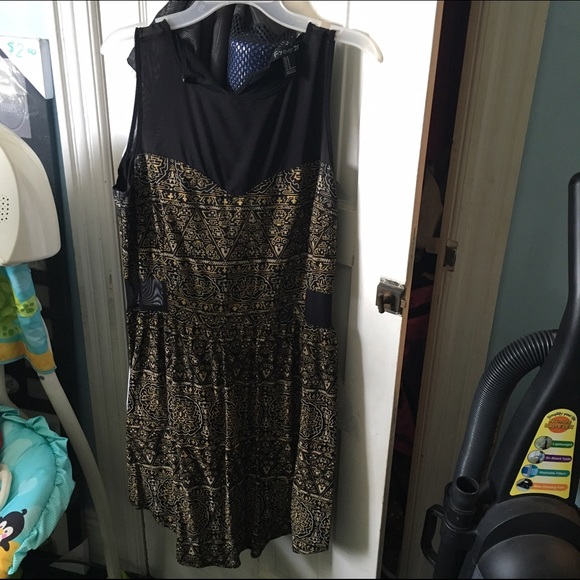 Juniors dress size medium