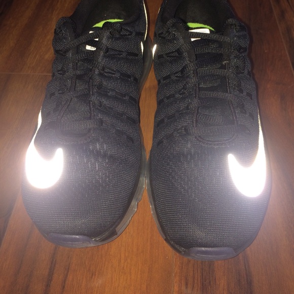 SOLD Women's Nike Air Max 2016 - Picture 4 of 4