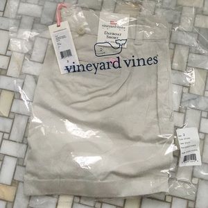 BNWT vineyard vines Dayboat shorts size 2