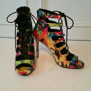 Candies floral heels size 8.5