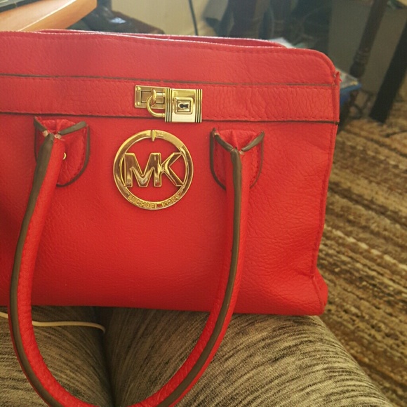 Michael kors purse