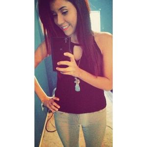 Meet your Posher, Loronda