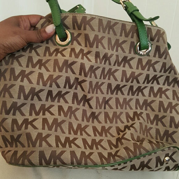 Michael kors purse
