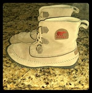 SOREL womens tan boots
