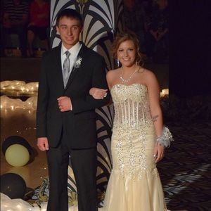 Meet your Posher, Kallie