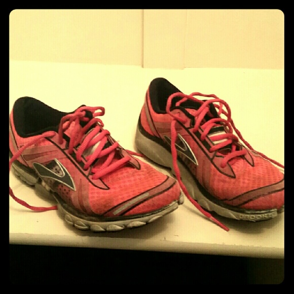 Brooks Pure Cadence womens running shoe