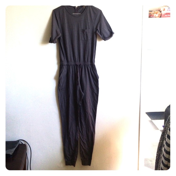 Jumper - Picture 1 of 2