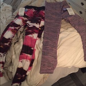 The pair of lulu lemon on the right