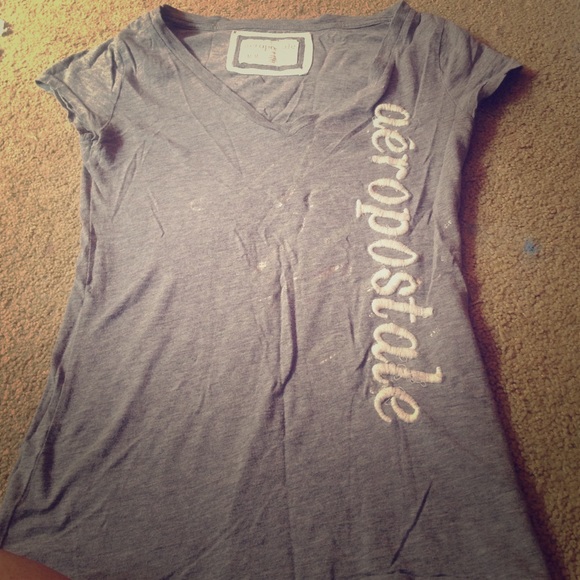 Grey Aeropostale T-Shirt Size M