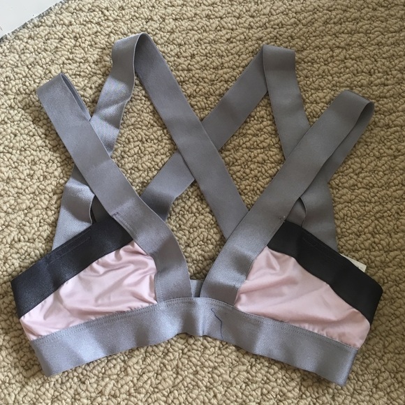 Strappy color block bralette bra