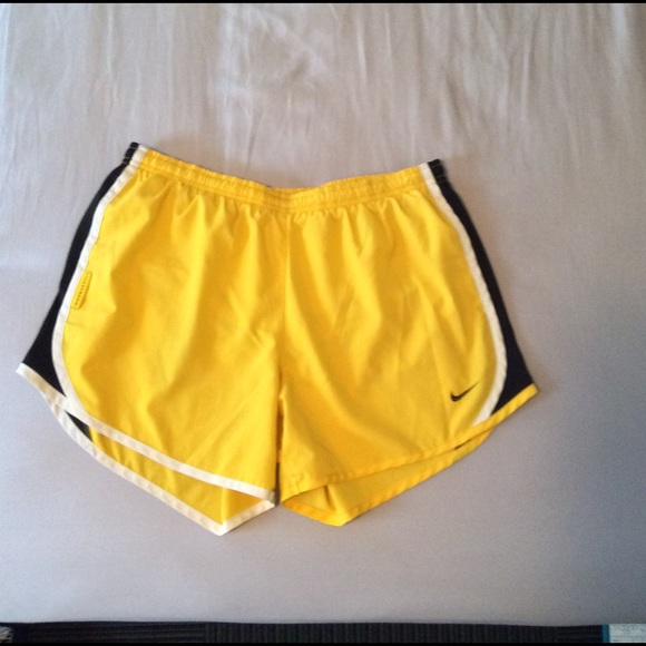 Nike Dri-Fit Livestrong Tempo Shorts