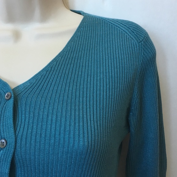 Banana Republic 100% Silk Cardi - Picture 2 of 4