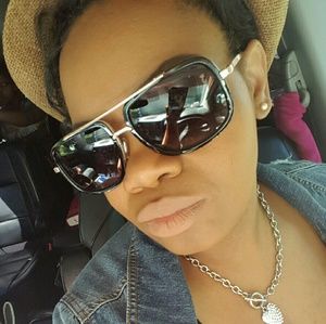 Meet your Posher, Shamare