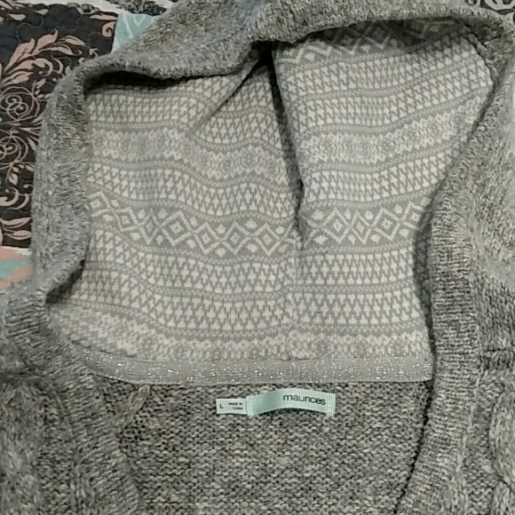 Vneck hooded Gray sweater - Picture 2 of 2
