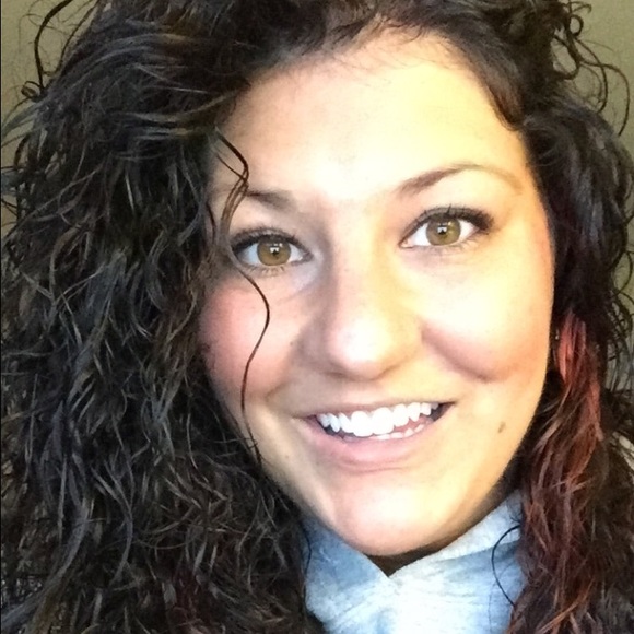 Meet your Posher, Sara - Picture 1 of 1