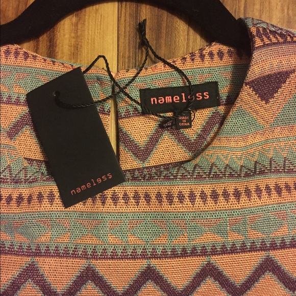 Patterned Top - Picture 3 of 3