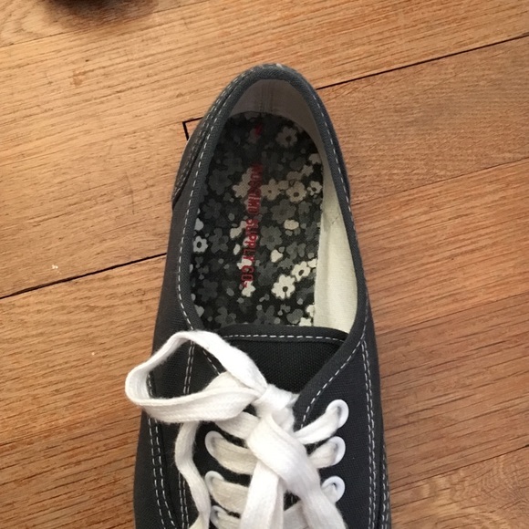 Vans! - Picture 3 of 3