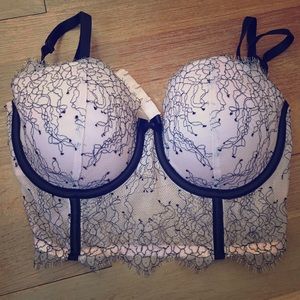 Victoria's Secret Bra! "Very Sexy Demi-Buste"