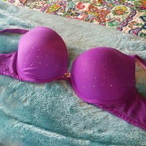 Victoria's Secret body by Victoria push up 38c