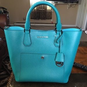 🚫Trading! Michael Kors Greenwich