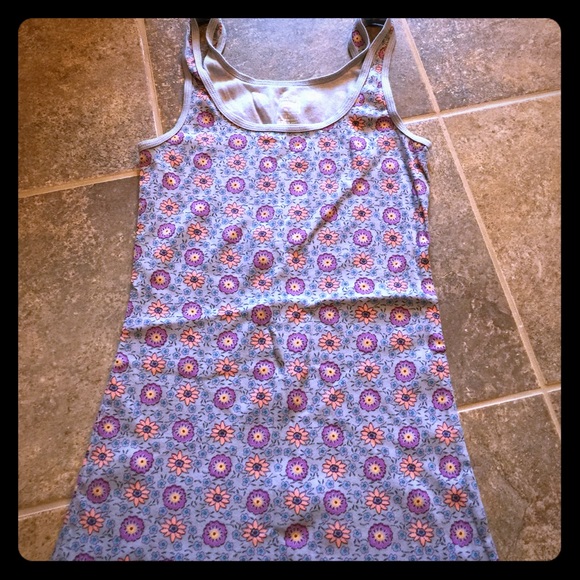 Cute flowered tank top