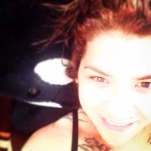 Meet your Posher, Cristal