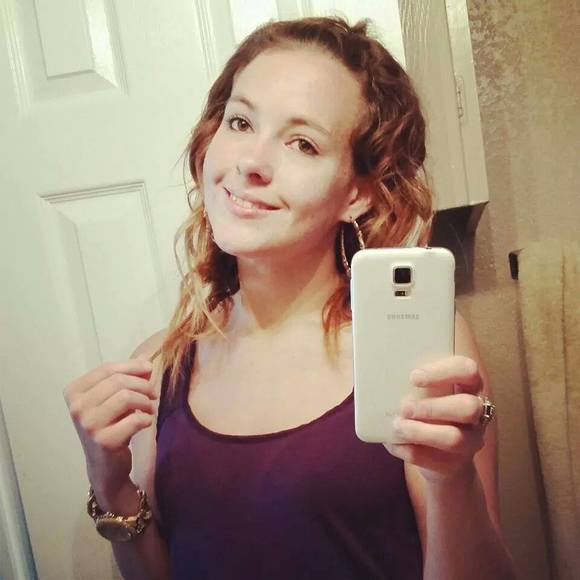 Meet your Posher, Malina - Picture 1 of 1