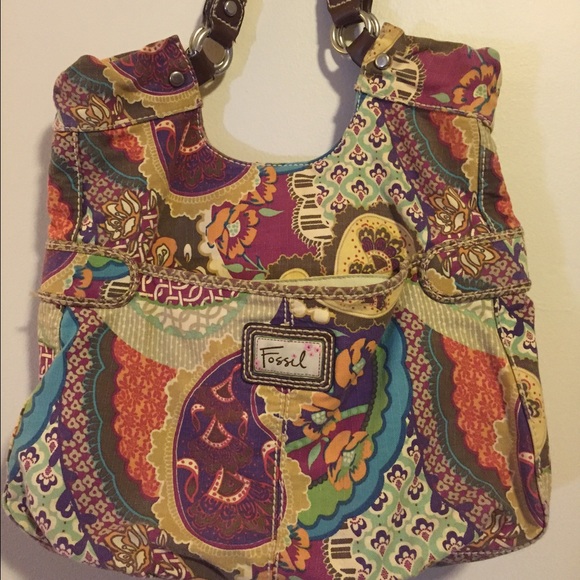 Fossil Handbags - Summer favors and colors in this Fossil bag!!