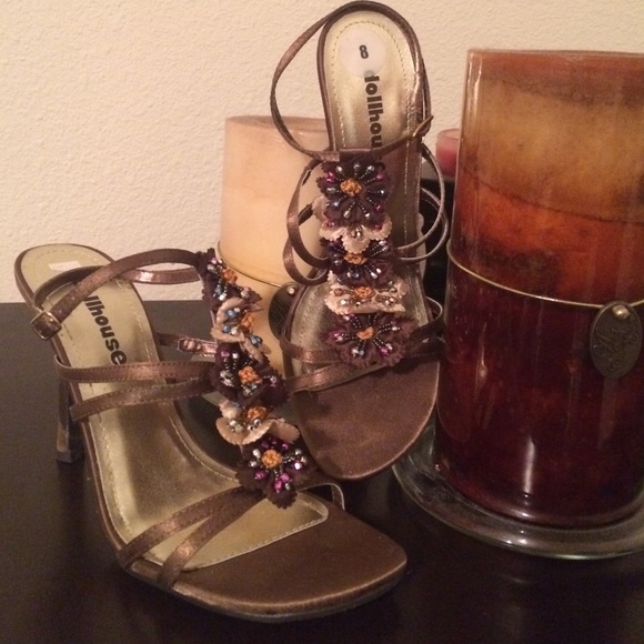 Dollhouse dressy sandals