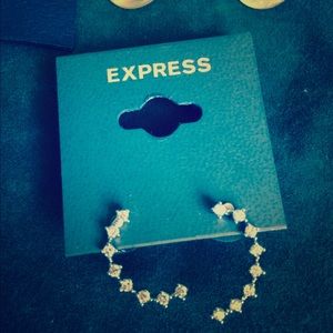 Drop diamond earrings