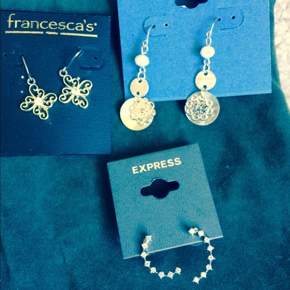 Lot of 3 earrings