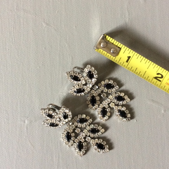 Sparkle in these stunning clip on drop earrings. - Picture 2 of 2