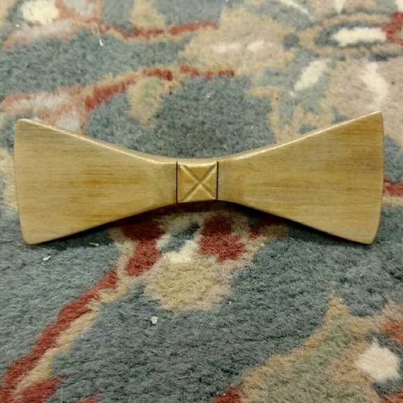 Wooden hair bow