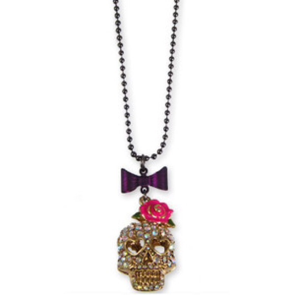 Betsy Johnson Skull Necklace