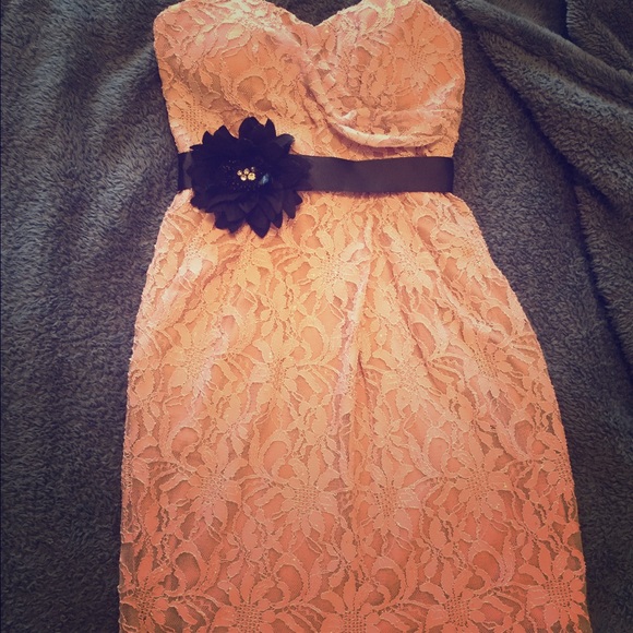 Strapless dress