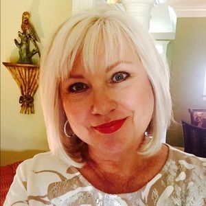 Meet your Posher, Sherry