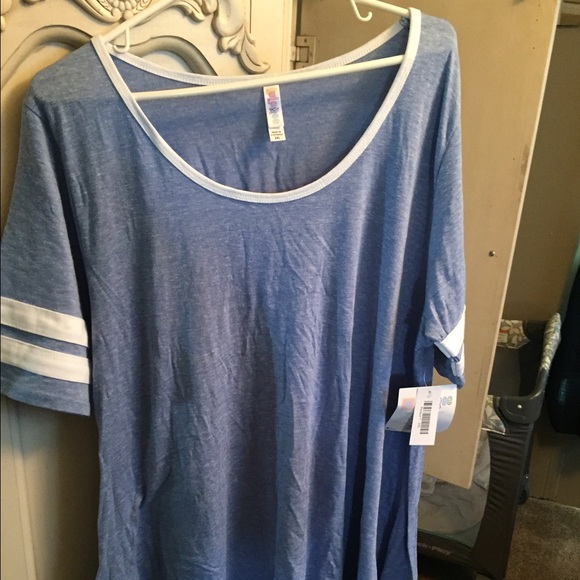 LuLaRoe Perfect Tee 2XL