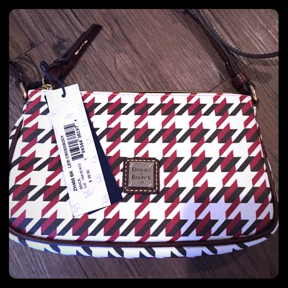 Houndstooth Dooney and Bourke cross body purse💓