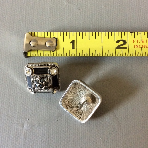 Art Deco styling make this a pair of real gems! - Picture 2 of 2