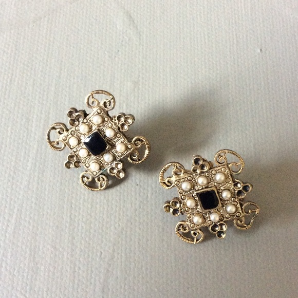 Earrings for pierced ears