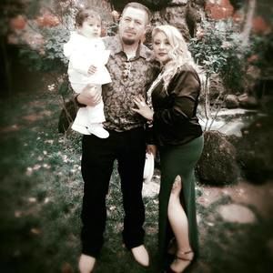 Meet your Posher, Myra