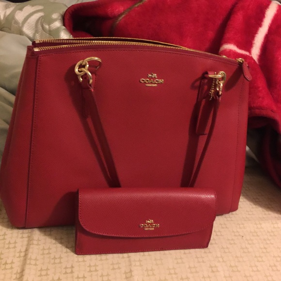 Coach Purse and wallet!! - Picture 1 of 1