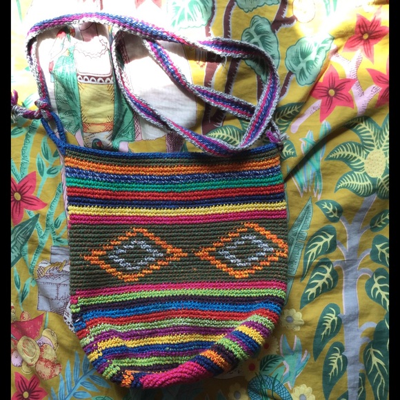 Colorful urban cross body bucket bag